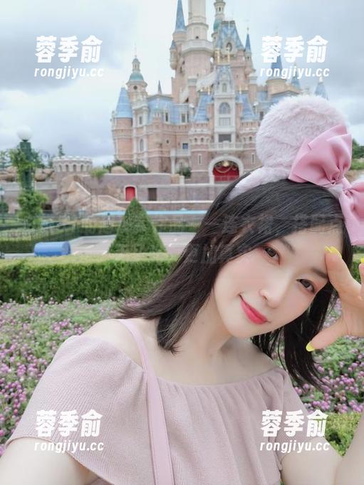 白银81 白银81的超现实作品——连衣裙,搭配点无圣光,更加真实