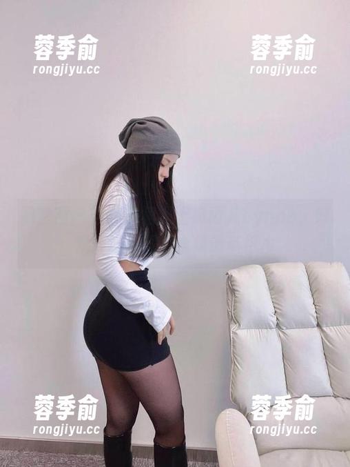 禅雨儿Lynne 微密圈 - 当连衣裙遇上禅雨儿Lynne,好戏开场,观看合集请带纸巾