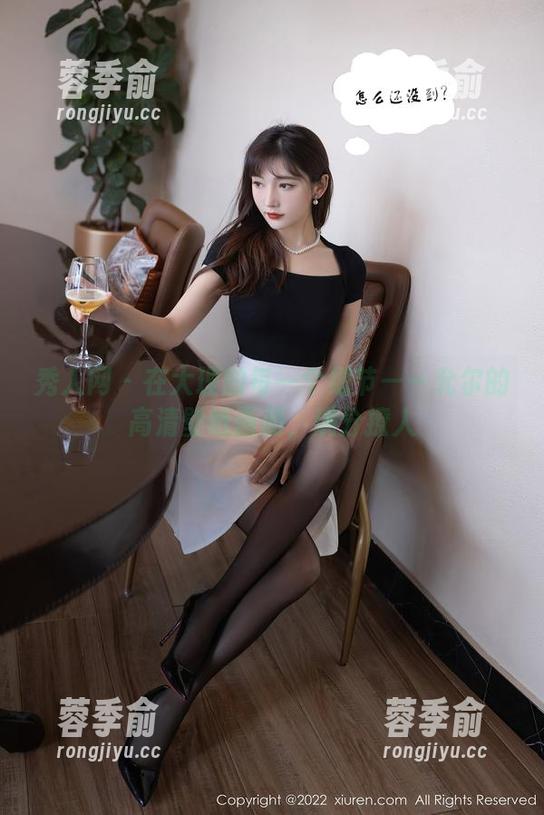 秀人网-允尔 秀人网 - 在大理的每一个细节——允尔的高清壁纸画册,满分撩人