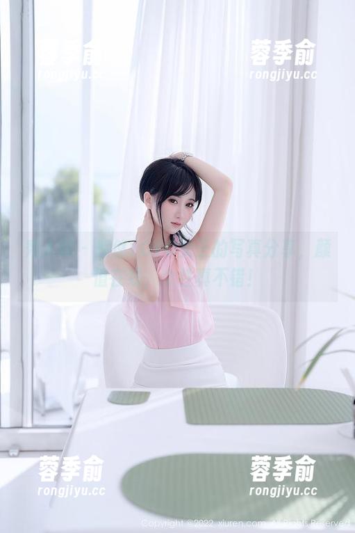 秀人网-悠悠YOYO 秀人网 - 悠悠YOYO女王的写真分享,颜值在线,个性真不错!