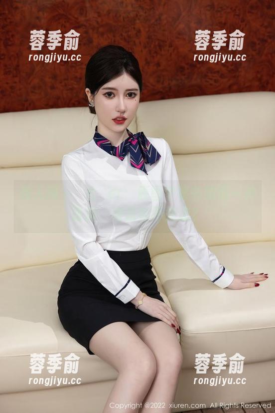 秀人网-玥儿玥er 秀人网 - 玥儿玥er:原图中秘书的另一种张扬,难道你不知道?