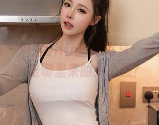 秀人网 – 琳琳ailin丝袜写真：若隐若现，是哪里来的小心思？