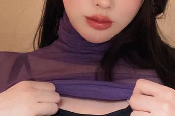 微密圈 – 紫色哒豚豚和她的微信朋友圈系列-视频，当然是无圣光美图最好的证明！