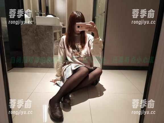 自闭颜球球的加藤惠作品，细节之处，还真有点小心谎