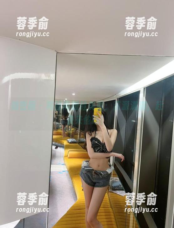 微密圈 - 葛征高跟鞋美图：资源满满，赶快来偷瞄！