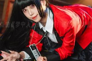 蜜汁猫裘的新曲《梦中人》原图更新！请记得，梦里不一定有床，有她就够了！