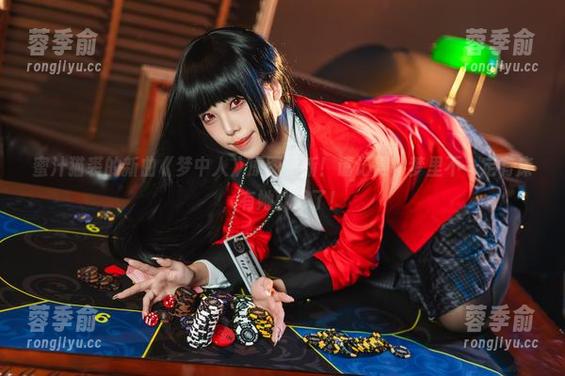 蜜汁猫裘的新曲《梦中人》原图更新！请记得，梦里不一定有床，有她就够了！
