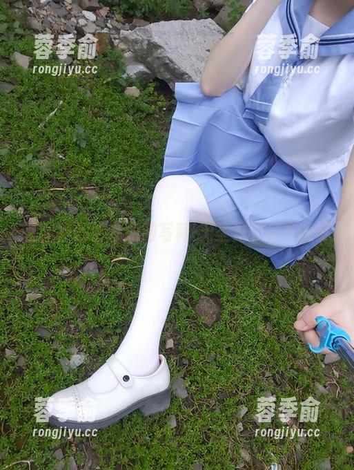 西尔酱的金鱼和服写真-无圣光的另类诱惑