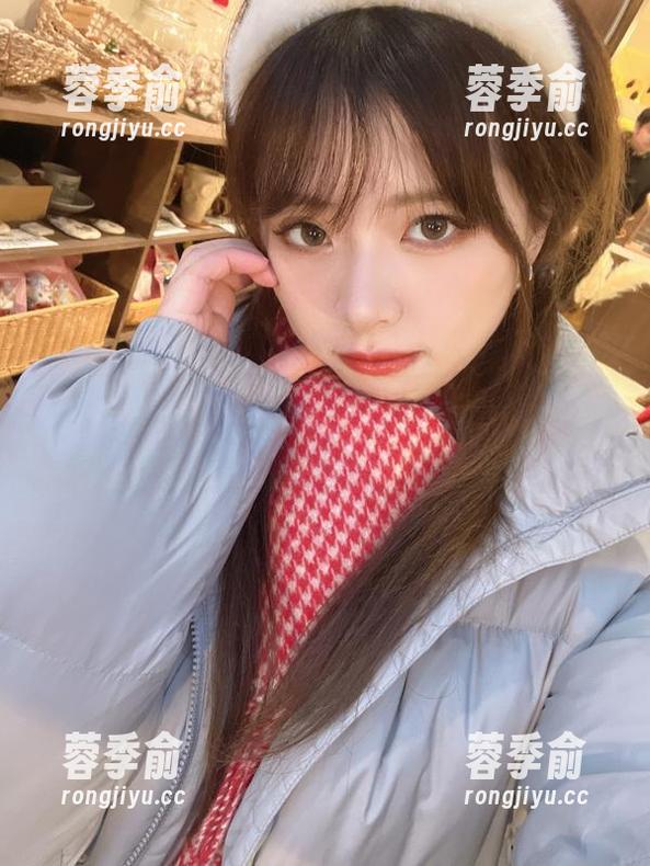 想不想看？闪月半的免费柏崎星奈图片送上啦