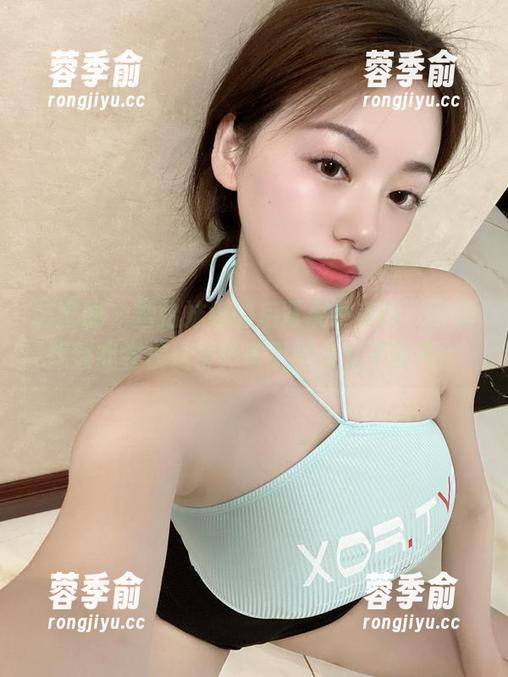 雪怡妹纸 微密圈 - 雪怡妹纸的后背展现美图,谁能想到我会被这背影吸引得久久不离开?