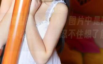 花嫁cos的雪琪SAMA，图片中是甜腻的也是一股小怨念，让我忍不住想了解更多。