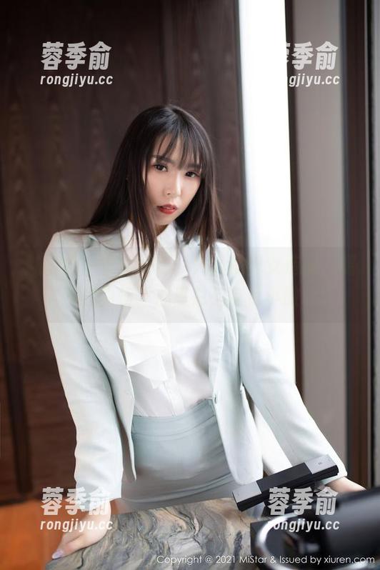 魅妍社-九儿 魅妍社 - 美图时刻,九儿的修女造型,嗯…不知为何,心里总是有点小激动。