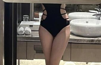 微密圈 – 沉浸在“鱼神鱼”的绝版典藏里，原图到底在隐藏什么？套图就像是块巧妙的拼图，等待揭晓。